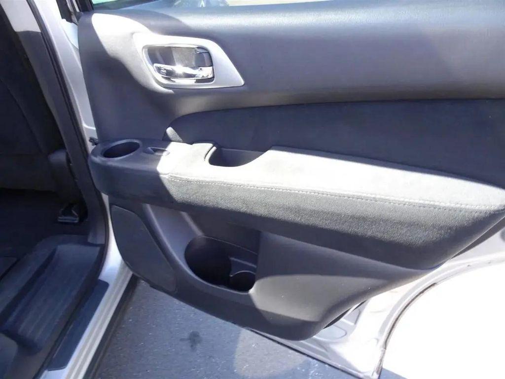 used 2014 Nissan Pathfinder car, priced at $5,900