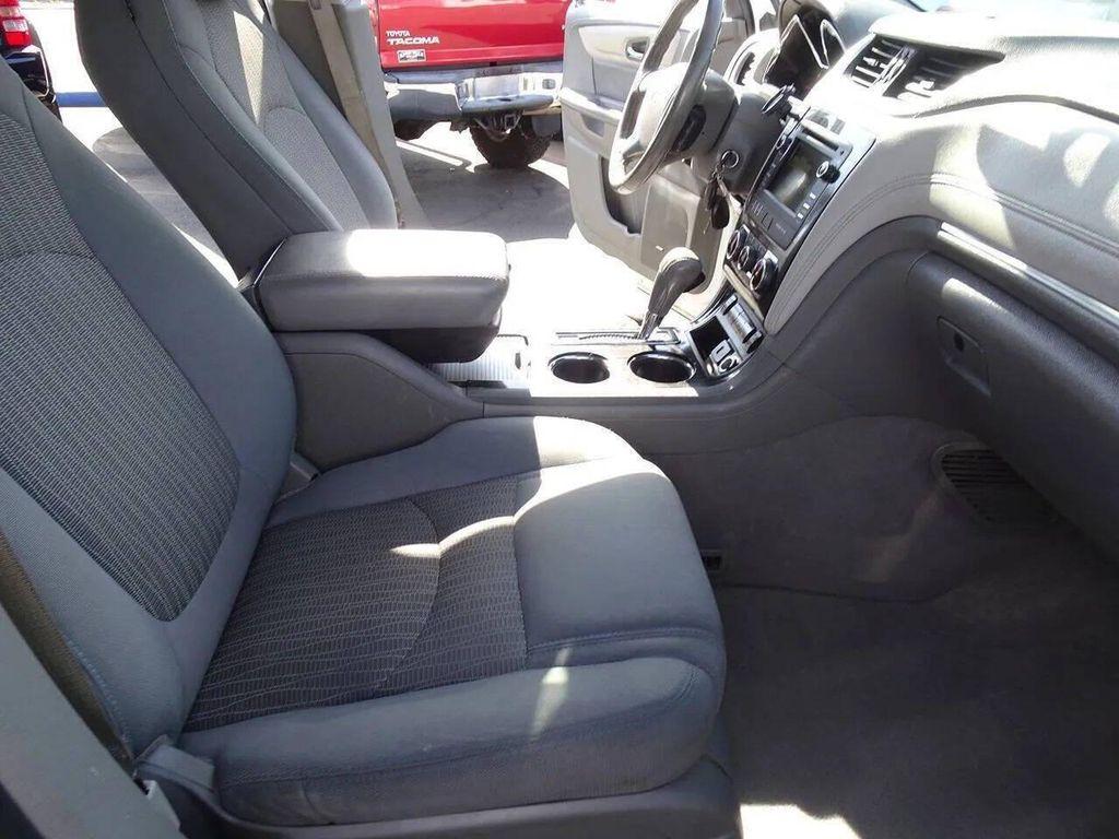 used 2016 Chevrolet Traverse car, priced at $5,900