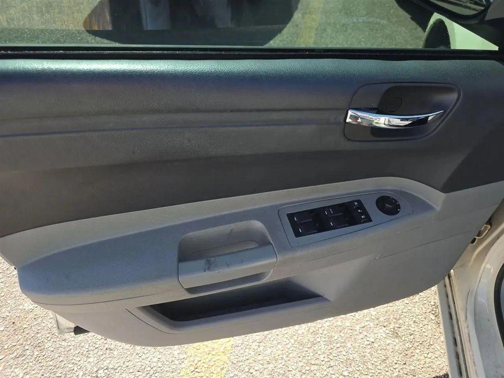 used 2007 Chrysler 300 car, priced at $4,300