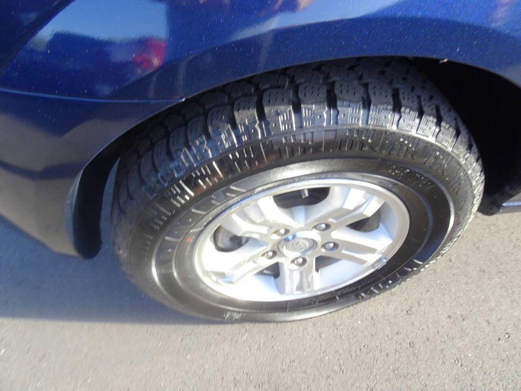 used 2009 Kia Sorento car, priced at $5,500