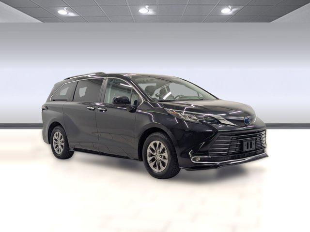 used 2023 Toyota Sienna car, priced at $35,996