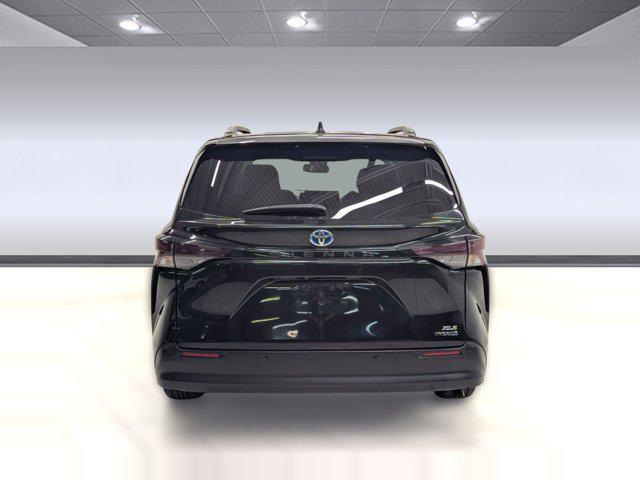 used 2023 Toyota Sienna car, priced at $35,996