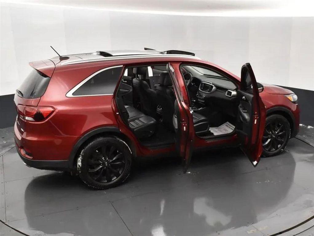used 2020 Kia Sorento car, priced at $15,157