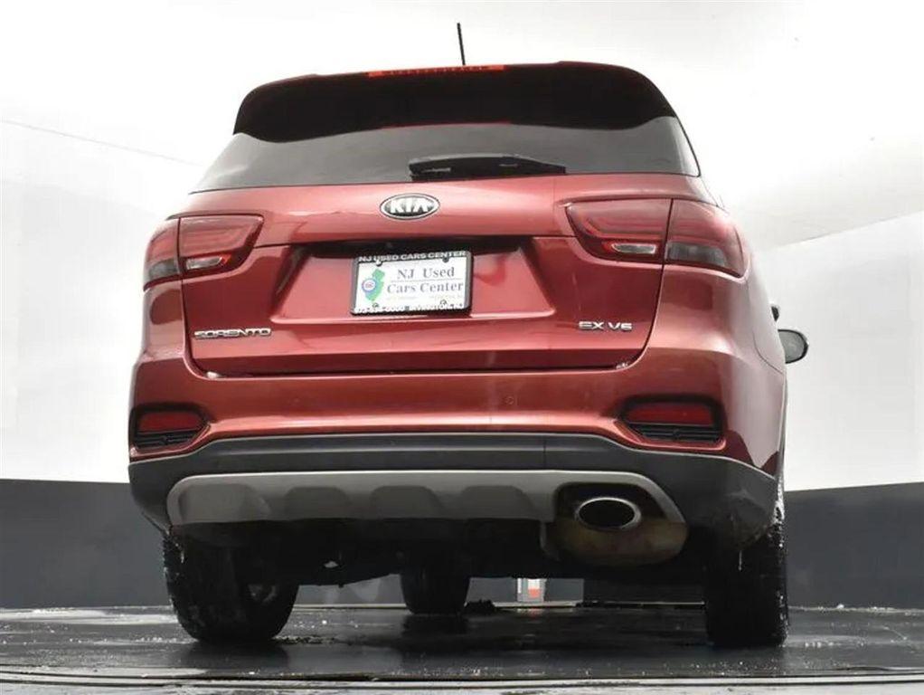 used 2020 Kia Sorento car, priced at $15,157