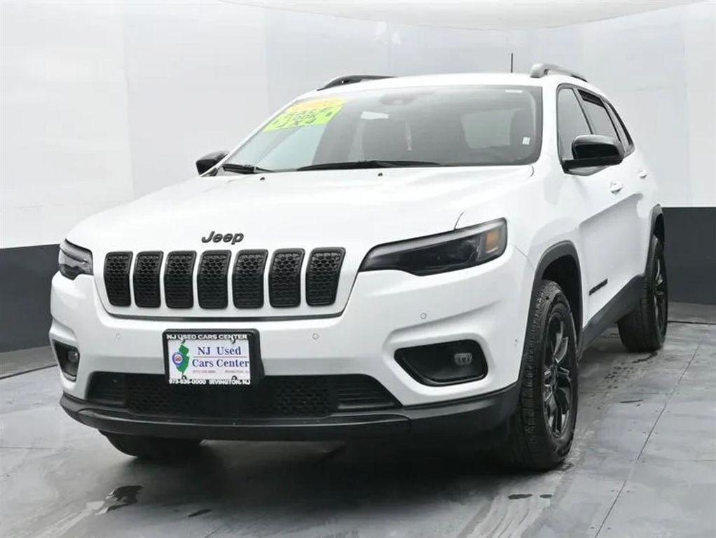 used 2023 Jeep Cherokee car, priced at $18,274
