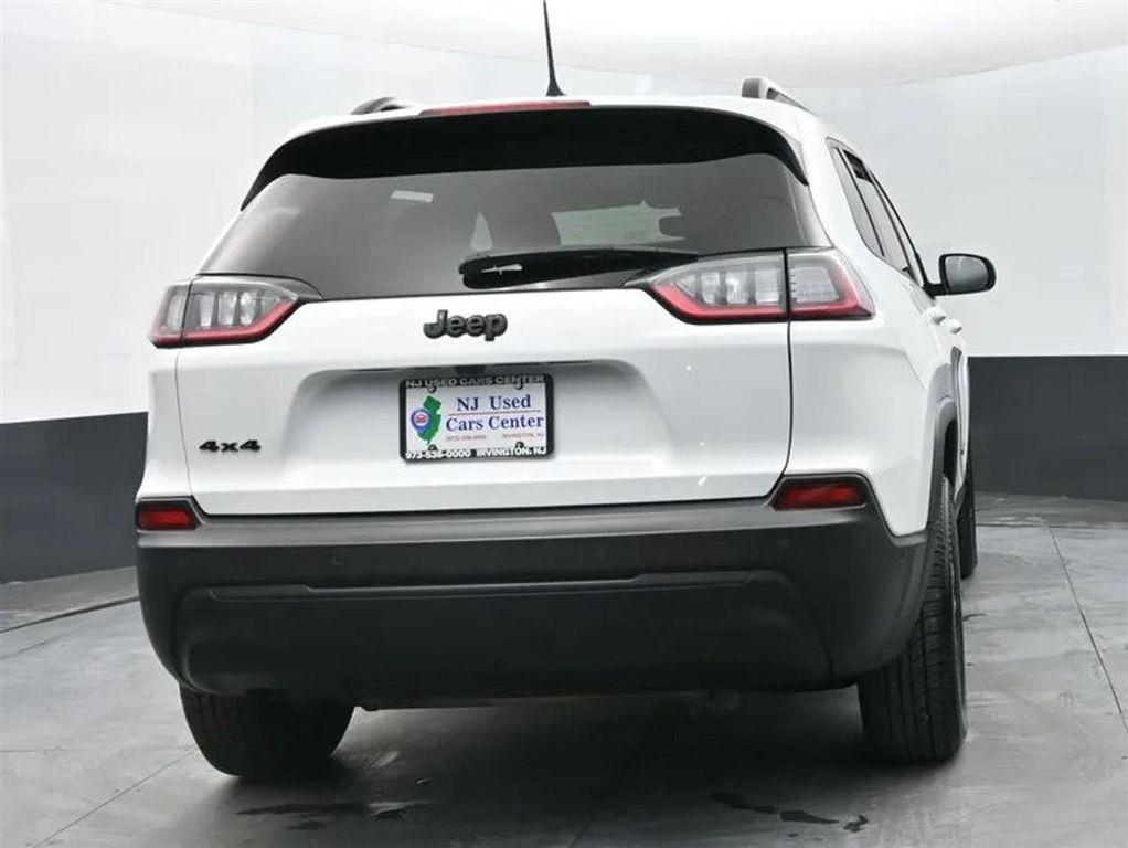 used 2023 Jeep Cherokee car, priced at $18,274