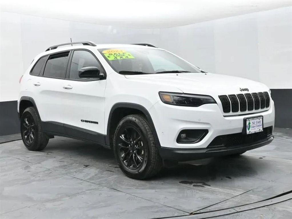 used 2023 Jeep Cherokee car, priced at $18,274