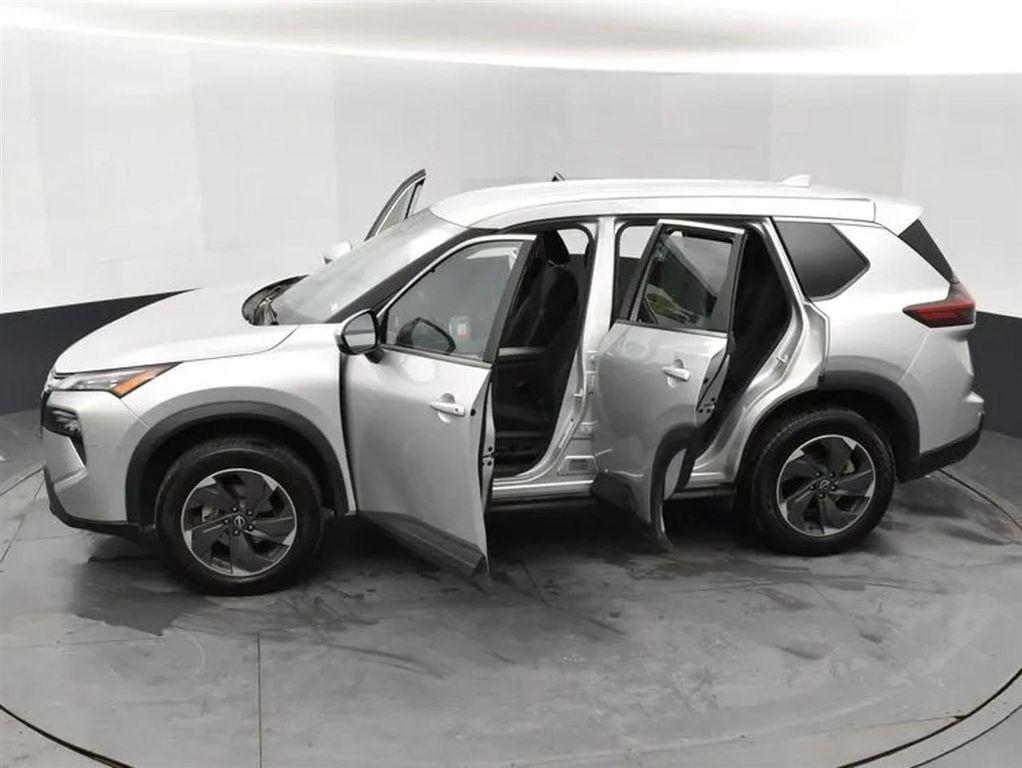 used 2024 Nissan Rogue car, priced at $16,805