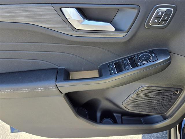 new 2024 Ford Escape PHEV car, priced at $43,149