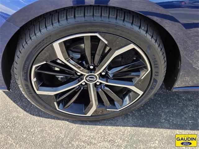 used 2023 Nissan Altima car, priced at $19,900