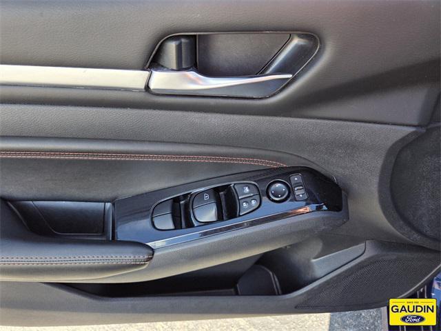 used 2023 Nissan Altima car, priced at $19,900