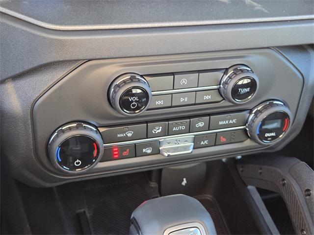 new 2025 Ford Bronco car, priced at $50,115