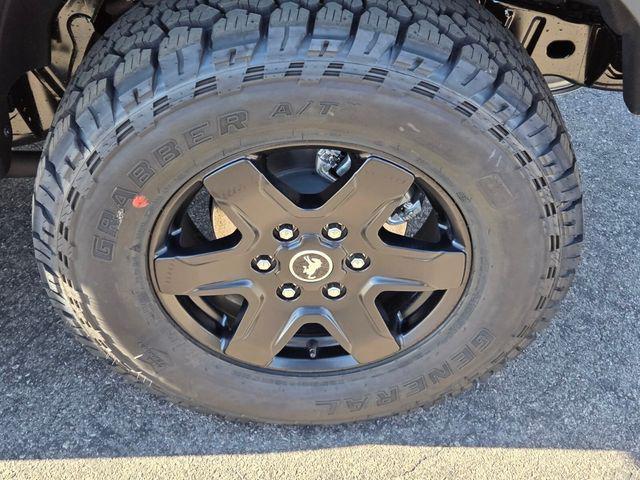 new 2025 Ford Bronco car, priced at $52,115