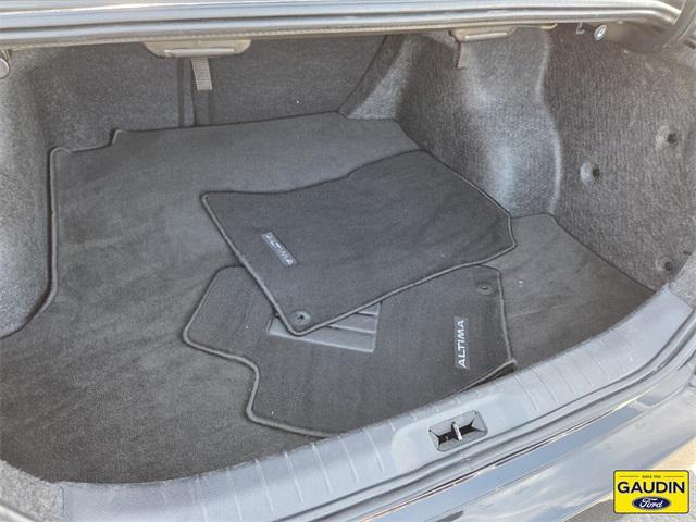 used 2023 Nissan Altima car, priced at $17,977