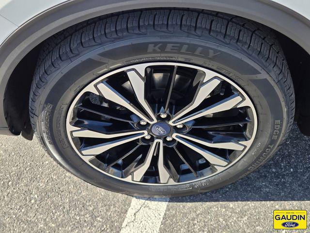 used 2022 Ford Escape car, priced at $24,500