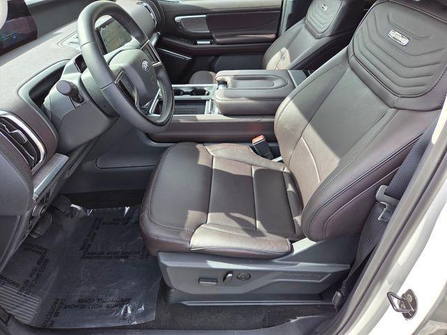 new 2025 Ford Expedition car, priced at $89,786