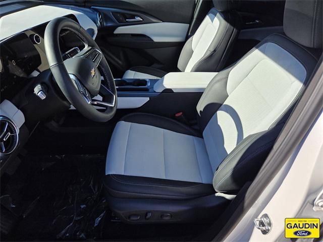 used 2024 Chevrolet Equinox EV car, priced at $25,900