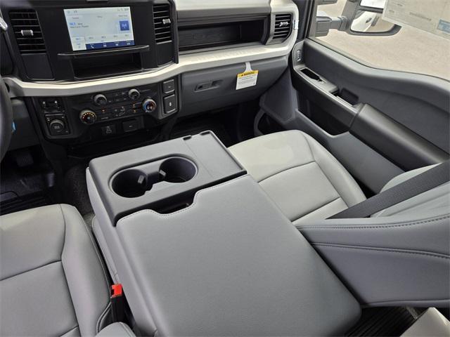 new 2025 Ford F-450 car, priced at $67,636