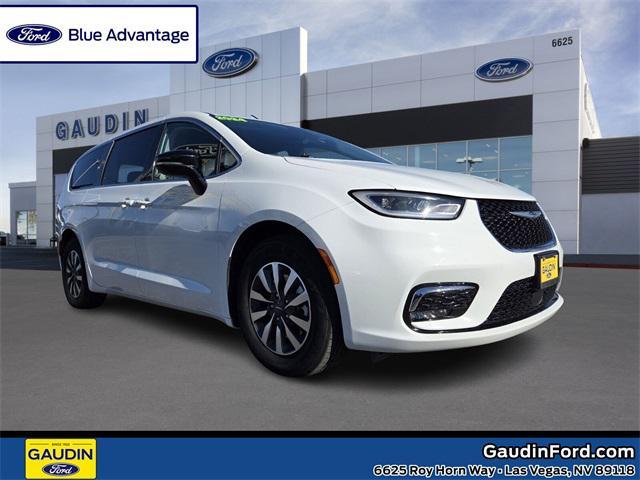 used 2024 Chrysler Pacifica Hybrid car, priced at $29,500