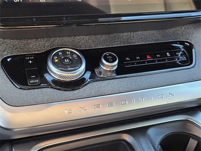 new 2026 Ford Expedition car, priced at $86,030