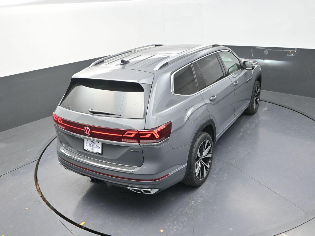 new 2026 Volkswagen Atlas car, priced at $52,618