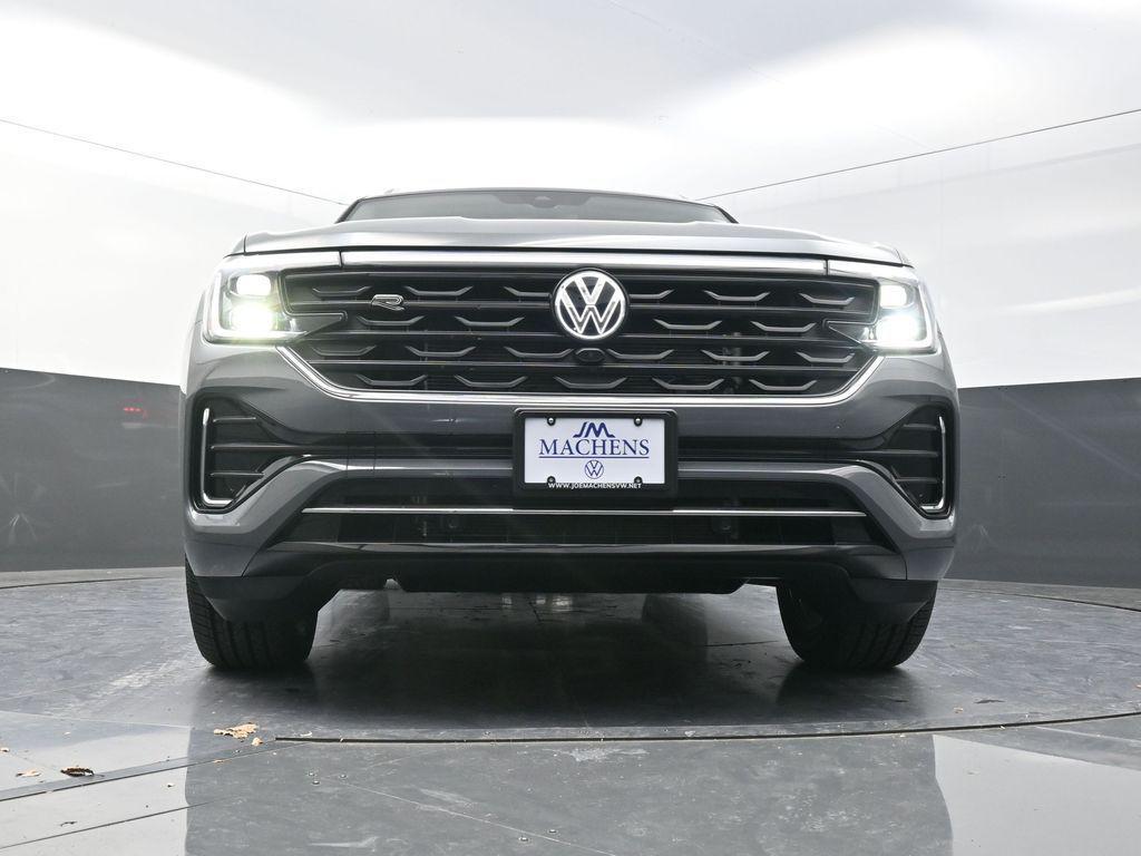 new 2026 Volkswagen Atlas car, priced at $52,618