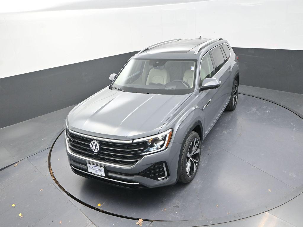 new 2026 Volkswagen Atlas car, priced at $52,618