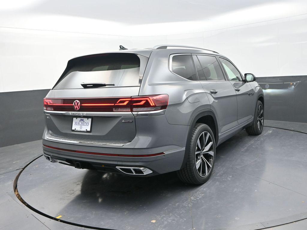 new 2026 Volkswagen Atlas car, priced at $52,618