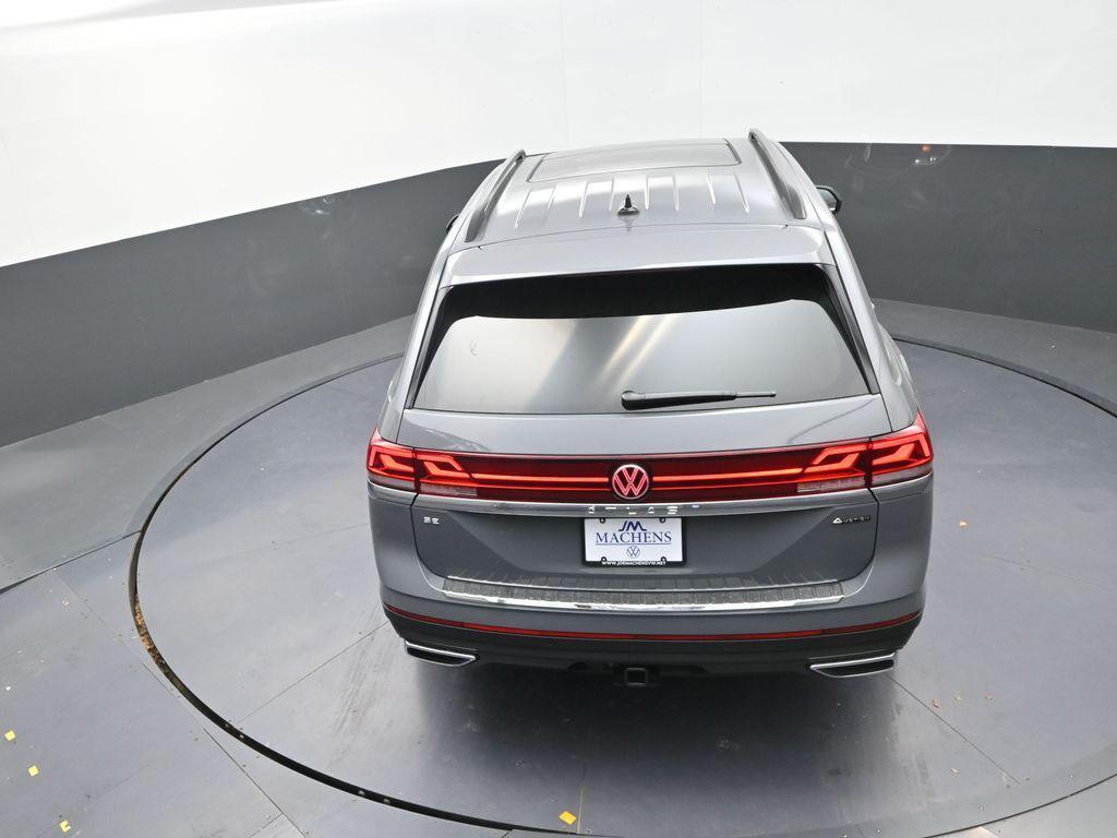 new 2026 Volkswagen Atlas car, priced at $44,947