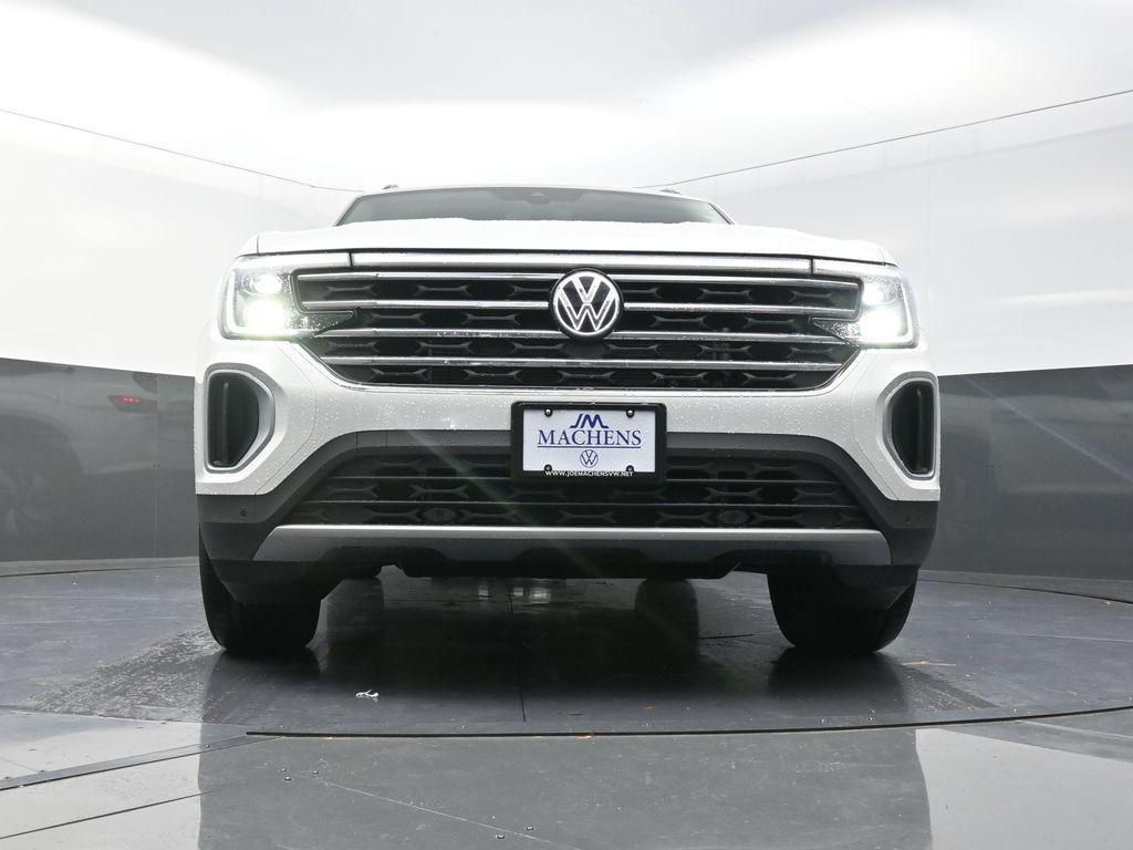 new 2026 Volkswagen Atlas car, priced at $44,513