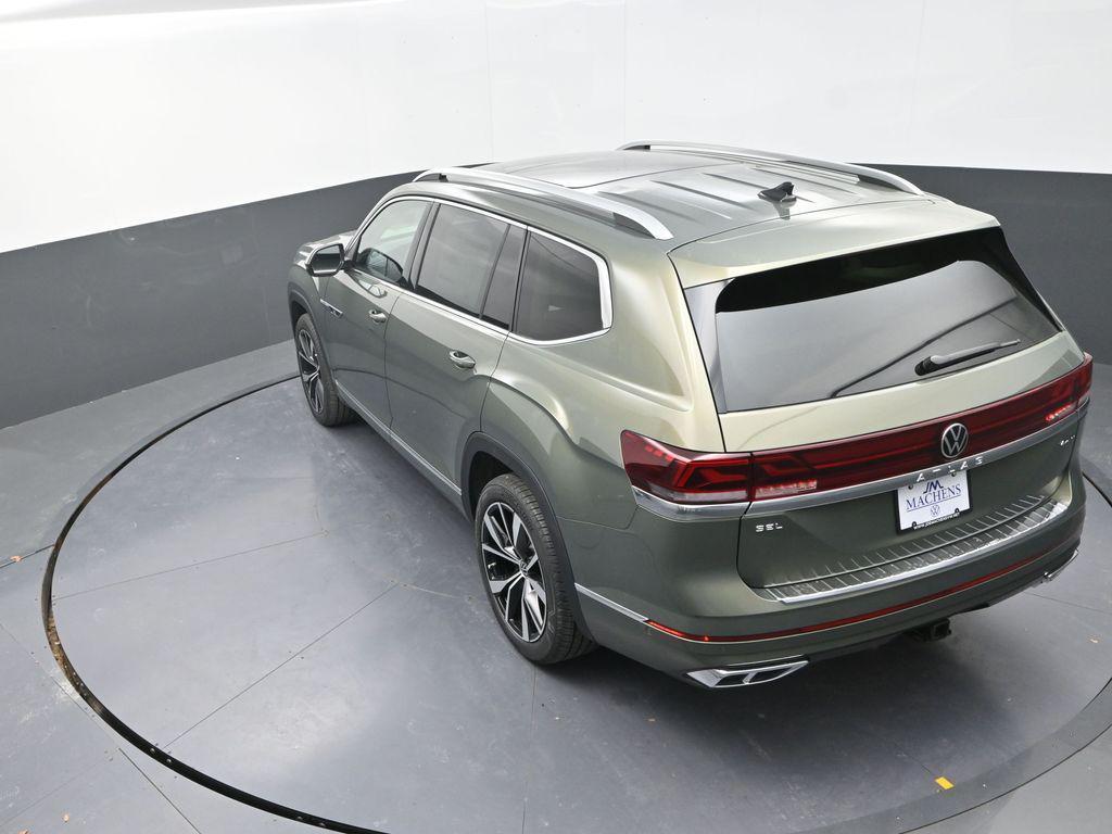new 2026 Volkswagen Atlas car, priced at $52,181