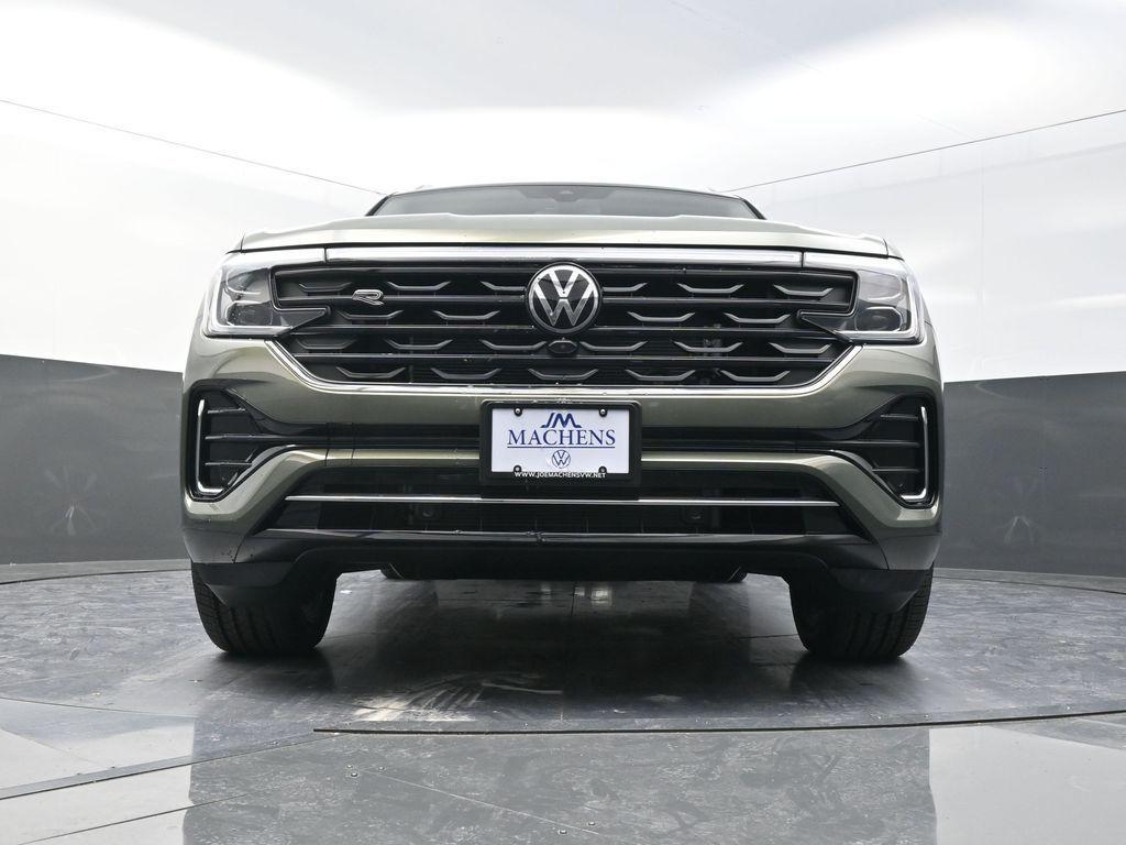 new 2026 Volkswagen Atlas car, priced at $52,181