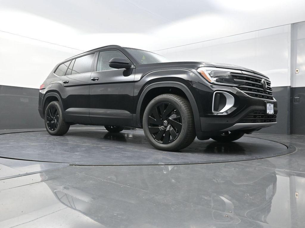 new 2026 Volkswagen Atlas car, priced at $45,255