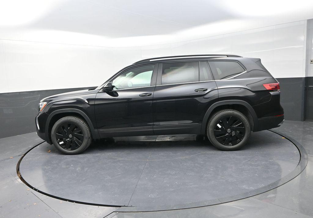new 2026 Volkswagen Atlas car, priced at $45,022