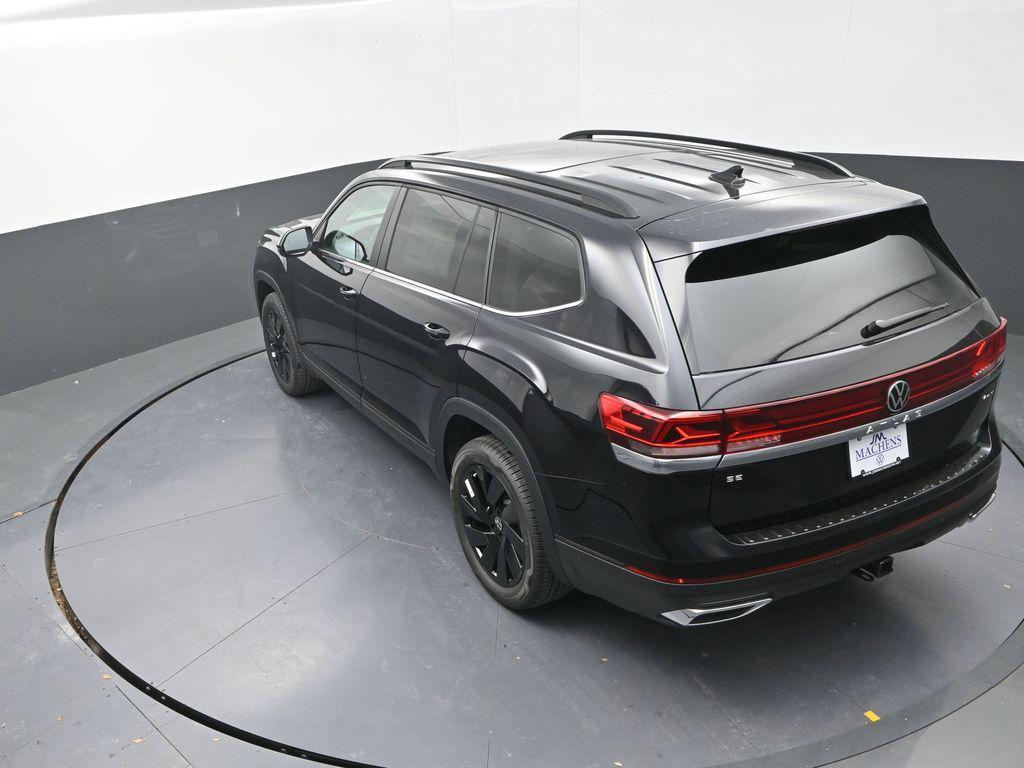 new 2026 Volkswagen Atlas car, priced at $45,022