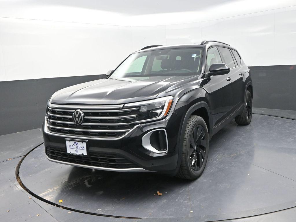 new 2026 Volkswagen Atlas car, priced at $45,022