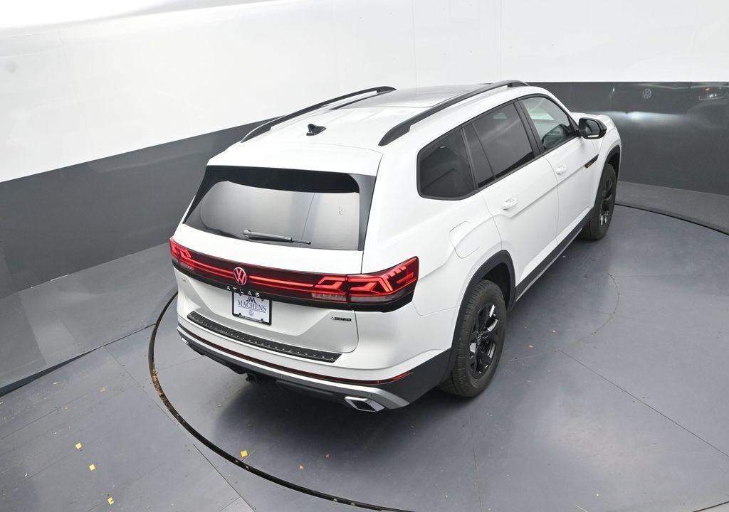 new 2026 Volkswagen Atlas car, priced at $46,264