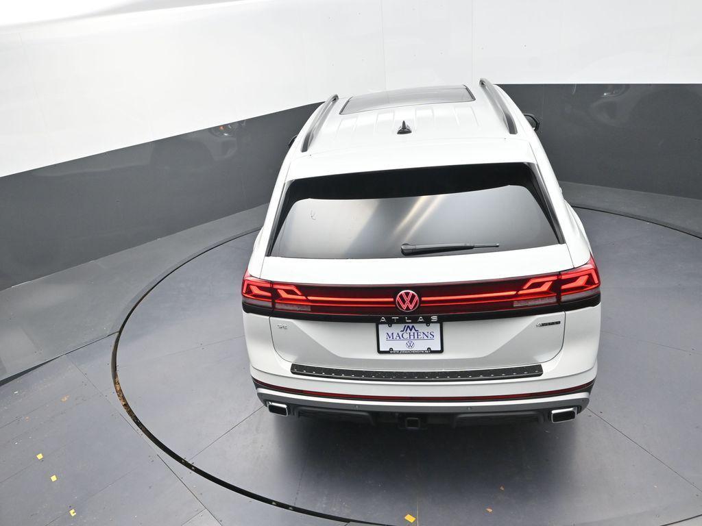 new 2026 Volkswagen Atlas car, priced at $46,264
