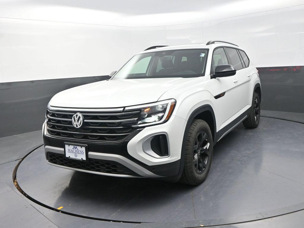 new 2026 Volkswagen Atlas car, priced at $46,264