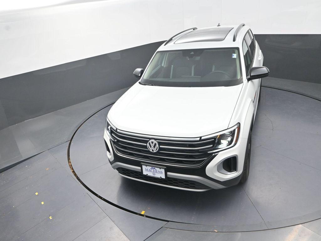 new 2026 Volkswagen Atlas car, priced at $46,264