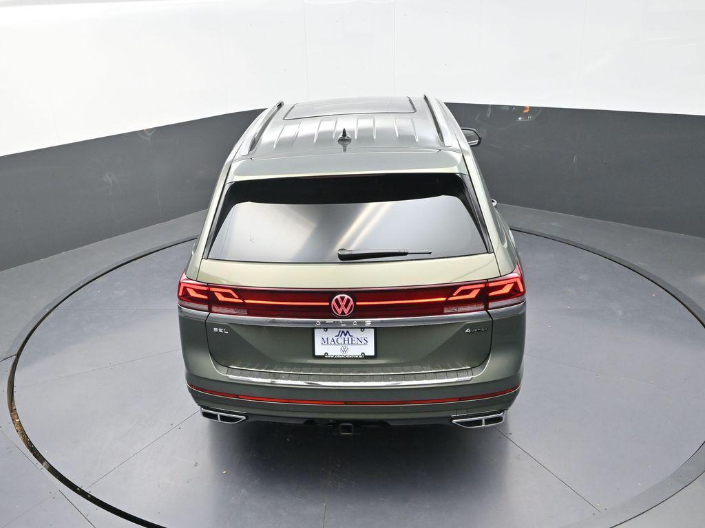 new 2026 Volkswagen Atlas car, priced at $52,181