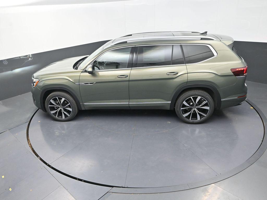 new 2026 Volkswagen Atlas car, priced at $52,181