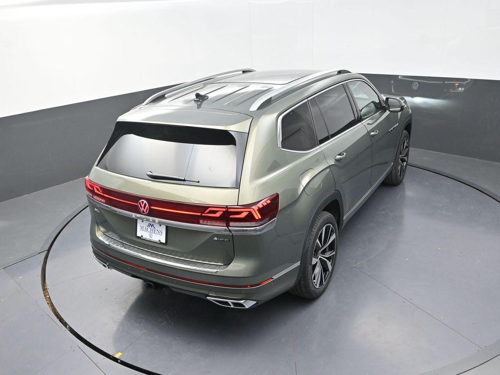new 2026 Volkswagen Atlas car, priced at $52,181