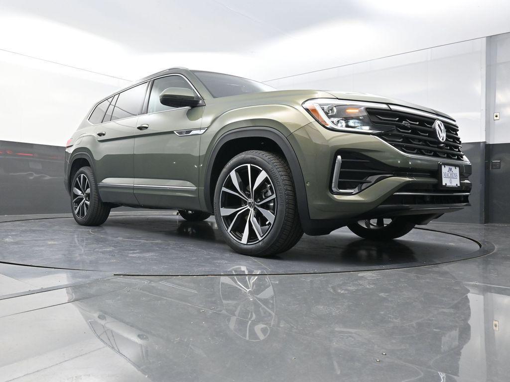 new 2026 Volkswagen Atlas car, priced at $52,181