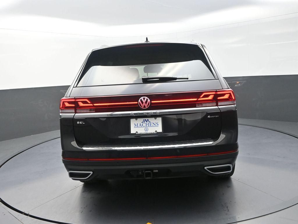new 2026 Volkswagen Atlas car, priced at $45,423