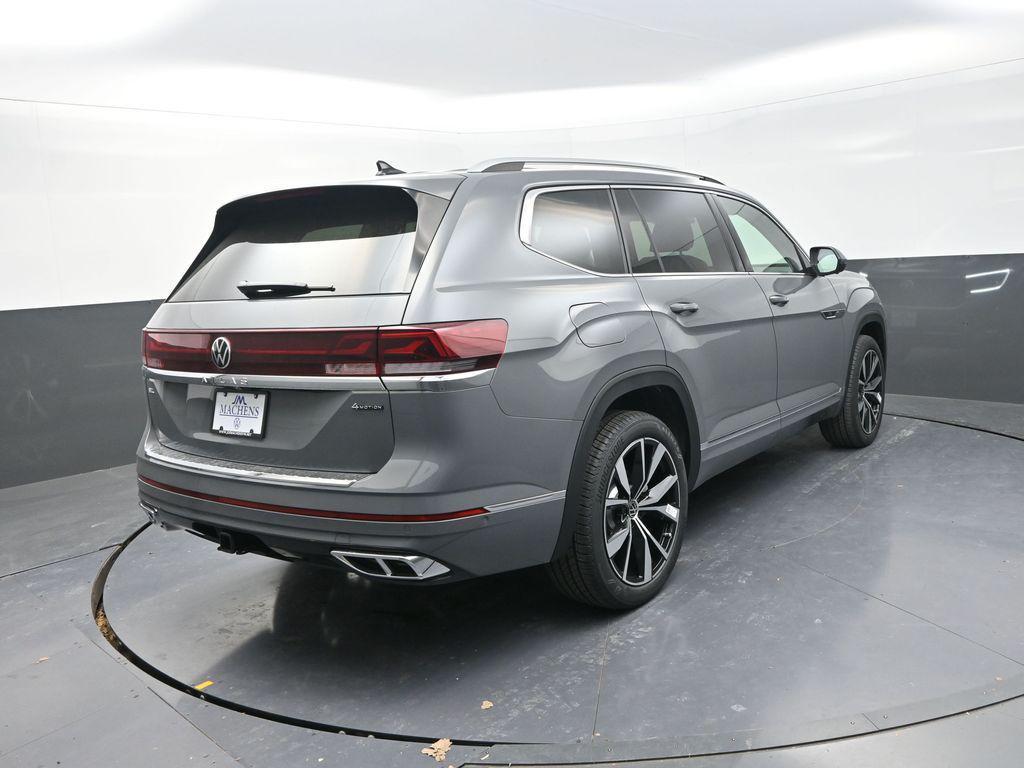 new 2026 Volkswagen Atlas car, priced at $52,618