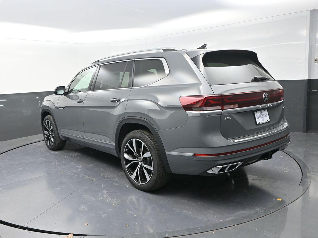 new 2026 Volkswagen Atlas car, priced at $52,618
