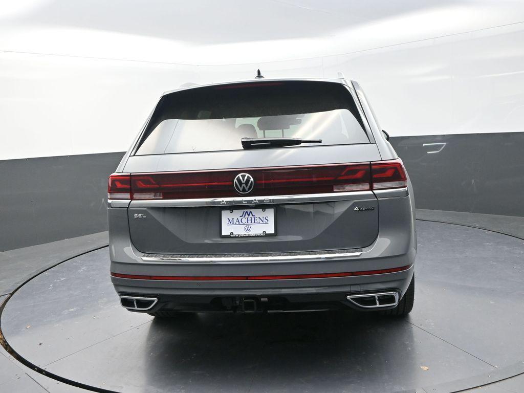 new 2026 Volkswagen Atlas car, priced at $52,618