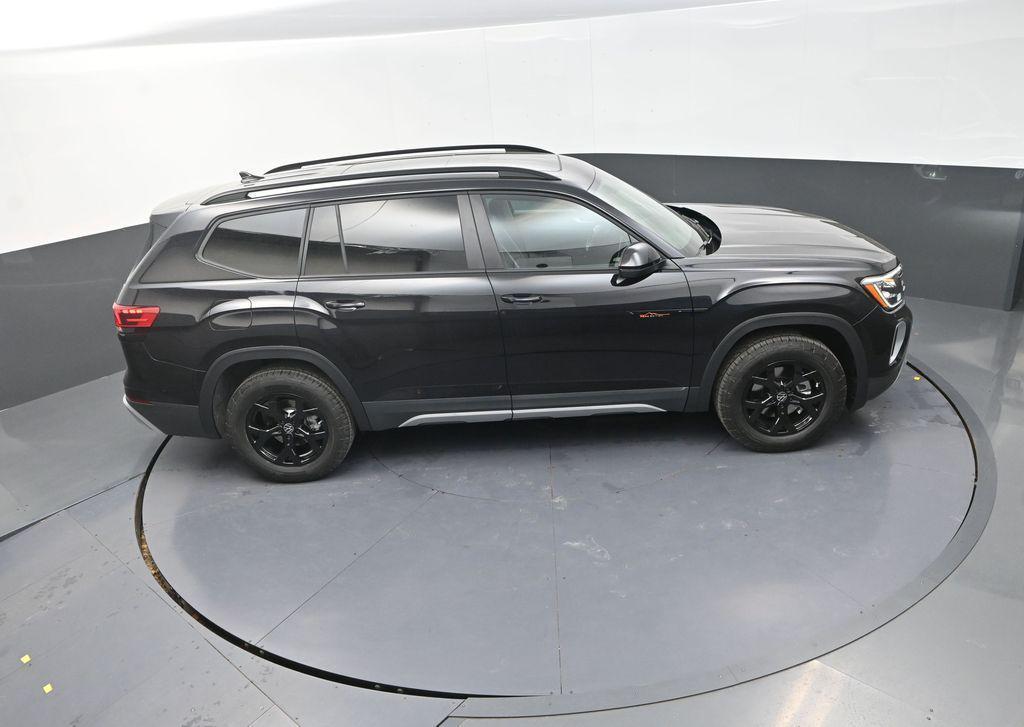 new 2026 Volkswagen Atlas car, priced at $45,827