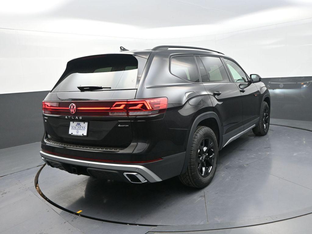 new 2026 Volkswagen Atlas car, priced at $45,827